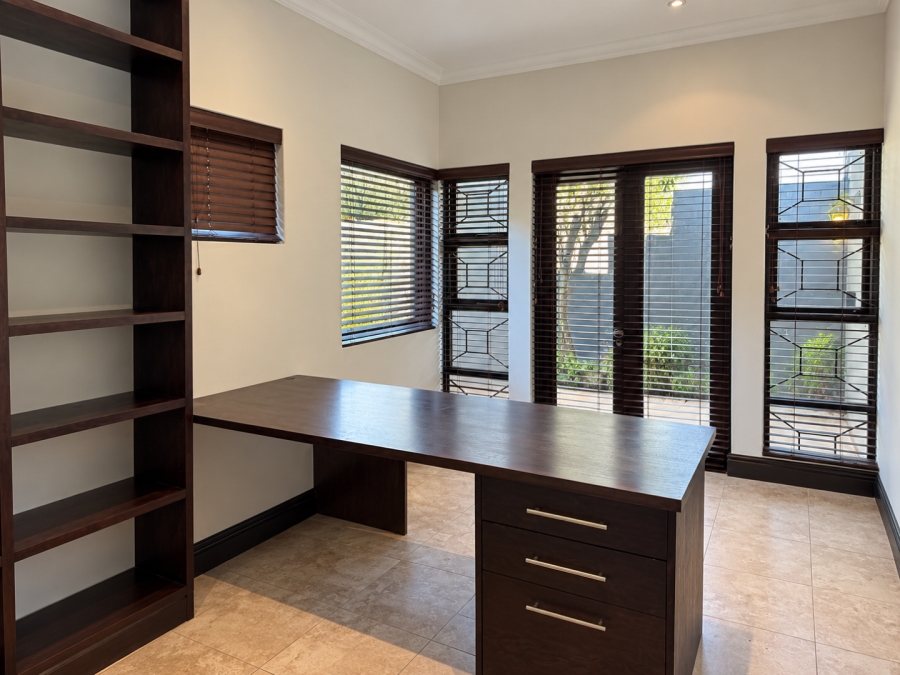 5 Bedroom Property for Sale in Higgovale Western Cape
